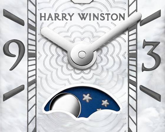 EL TAMAÑO NO LO ES TODO EN EL HARRY WINSTON AVENUE C MINI MOON PHASE