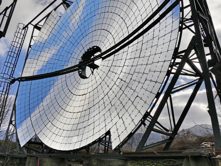 El horno solar en Mont-Louis, donde se realizan las pruebas semi-industriales realizadas por Panatere.