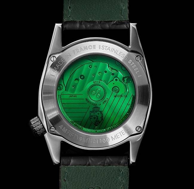 Trasera del AM59 en verde
