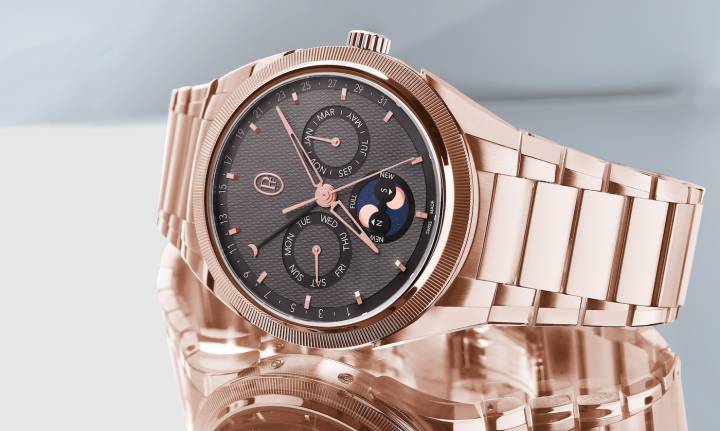 El Tonda PF Annual Calendar de 42 mm introduce una nueva estética para esta complicación en Parmigiani Fleurier. El calibre PF339 presenta una fecha, día, mes y fase lunar de 122 años retrógrados, como se ve en ambos hemisferios.