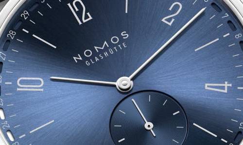 Nomos Tangente 2date cuenta con nuevas pantallas de fecha dual