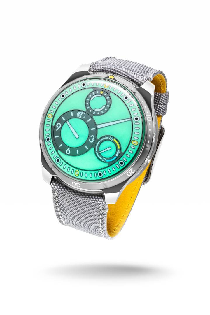 Ressence Type 5 L evoca un encuentro luminiscente