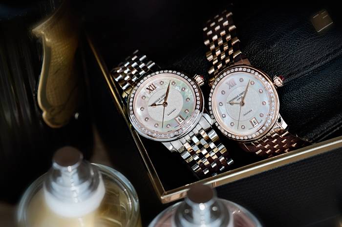 Dos modelos de la Colección de Frédérique Constant “World Heart Federation” 