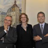 De izquierda a derecha : Heinz Forrer, Presidenet de Vacheron Constantin Suiza, Charlotte Mailler, « Art en Vieille Ville » y Julien Marchenoir, director de Marketing y Patrimonio de Vacheron Constantin