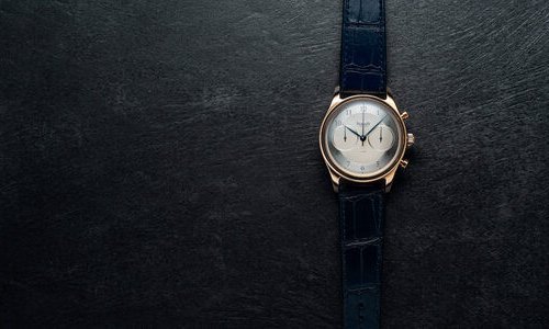 Una introducción al Staudt Guilloche Chronograph