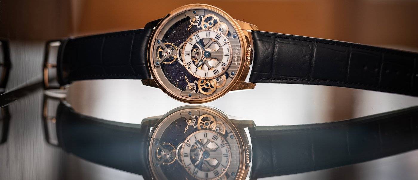 Arnold & Son presenta el Time Pyramid 42.5 Red Gold & Platinum