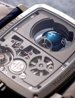 hautlence_hl_sphere_02_caseback_-_europa_star_watch_magazine_2020