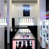 El interior de la tienda Ice-Watch store el la Rue de Rive, Ginebra