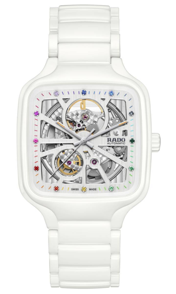 Rado presenta dos nuevas variantes de color del True Square Open Heart