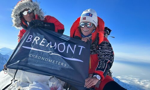 La embajadora de Bremont, Kristin Harila, alcanza las 14 cumbres más altas en un tiempo récord mundial