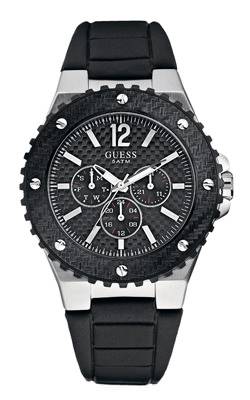 Guess Watches presenta la línea masculina Custom Carbon