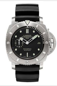 LUMINOR SUBMERSIBLE 1950 de Officine Panerai