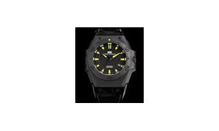 Negro con un toque de amarillo. El nuevo modelo Hard Black DLC II, por Linde Werdelin