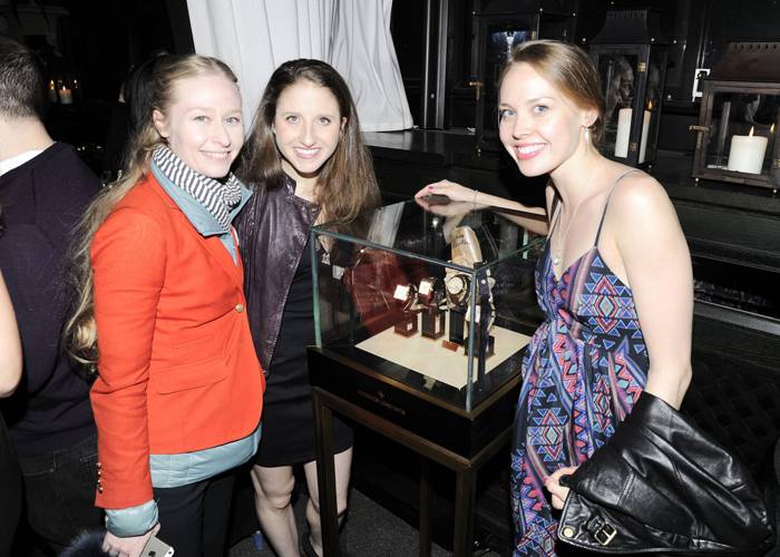 Janie Taylor, Sarah Adams y Emilie Gerrity en la premiere del film.