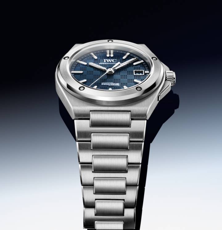 IWC presenta el Ingenieur Automatic 40 con esfera azul