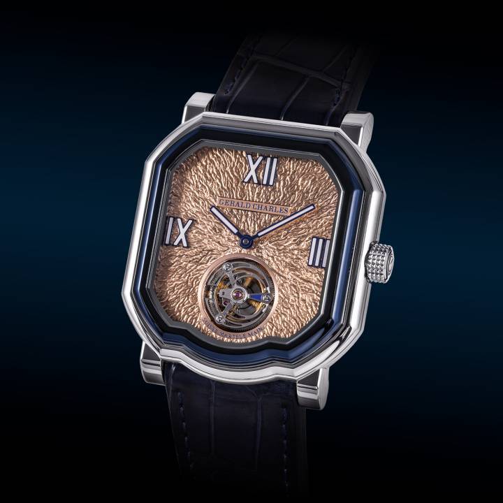 El Maestro 9.0 Roman Tourbillon destaca por su impresionante esfera de oro martillado a mano.