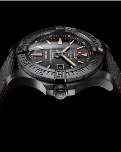 Avenger Blackbird de Breitling (Vista lateral)