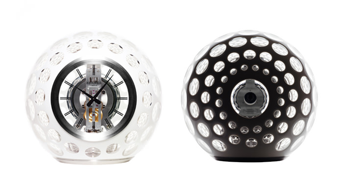 Atmos Clock de Hermès & Manufacture Jaeger-LeCoultre / Izquierda: Frente & Derecha: Trasera