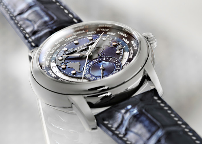 Worldtimer Manufacture Navy Blue de Frédérique Constant