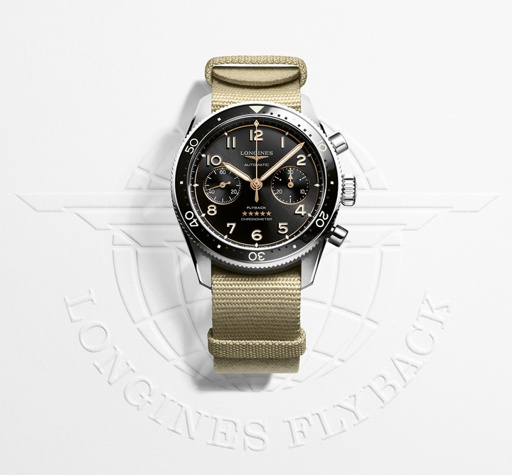 Beyond its signature complication, the Longines Spirit Flyback is also distinguished by its refined aesthetics and particularly meticulous finishes, which range between satin, matt, polished and engraved details. The 42 mm steel model features a bi-directional bezel enhanced by a coloured ceramic insert with luminescent markers. It is available with a black or blue sunray dial. 