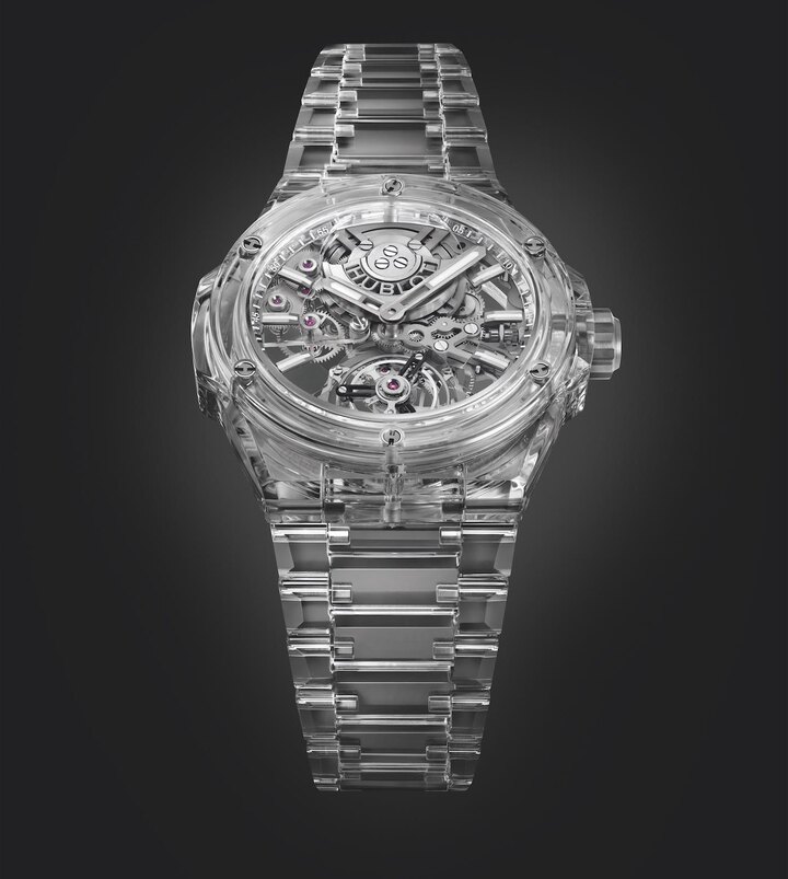Un nuevo brazalete integrado y una caja a medida en zafiro para el nuevo Big Bang Integral Tourbillon Full Sapphire. Hublot ha seguido invirtiendo en este camino desde su primer reloj de zafiro hace cinco años.